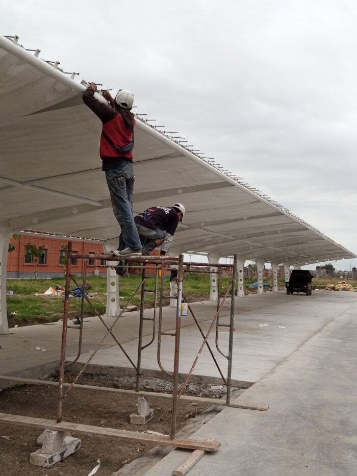 tenda membrane lapang parkir