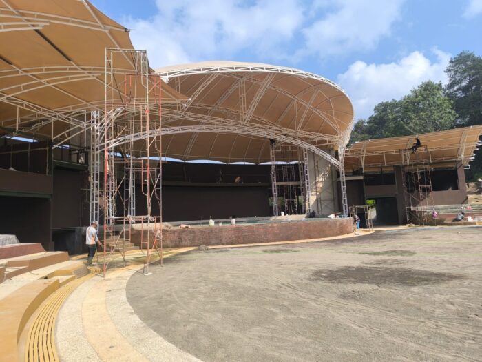tenda membrane amfiteater